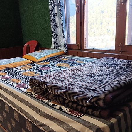 Roop Mountain Homestay Manāli Εξωτερικό φωτογραφία