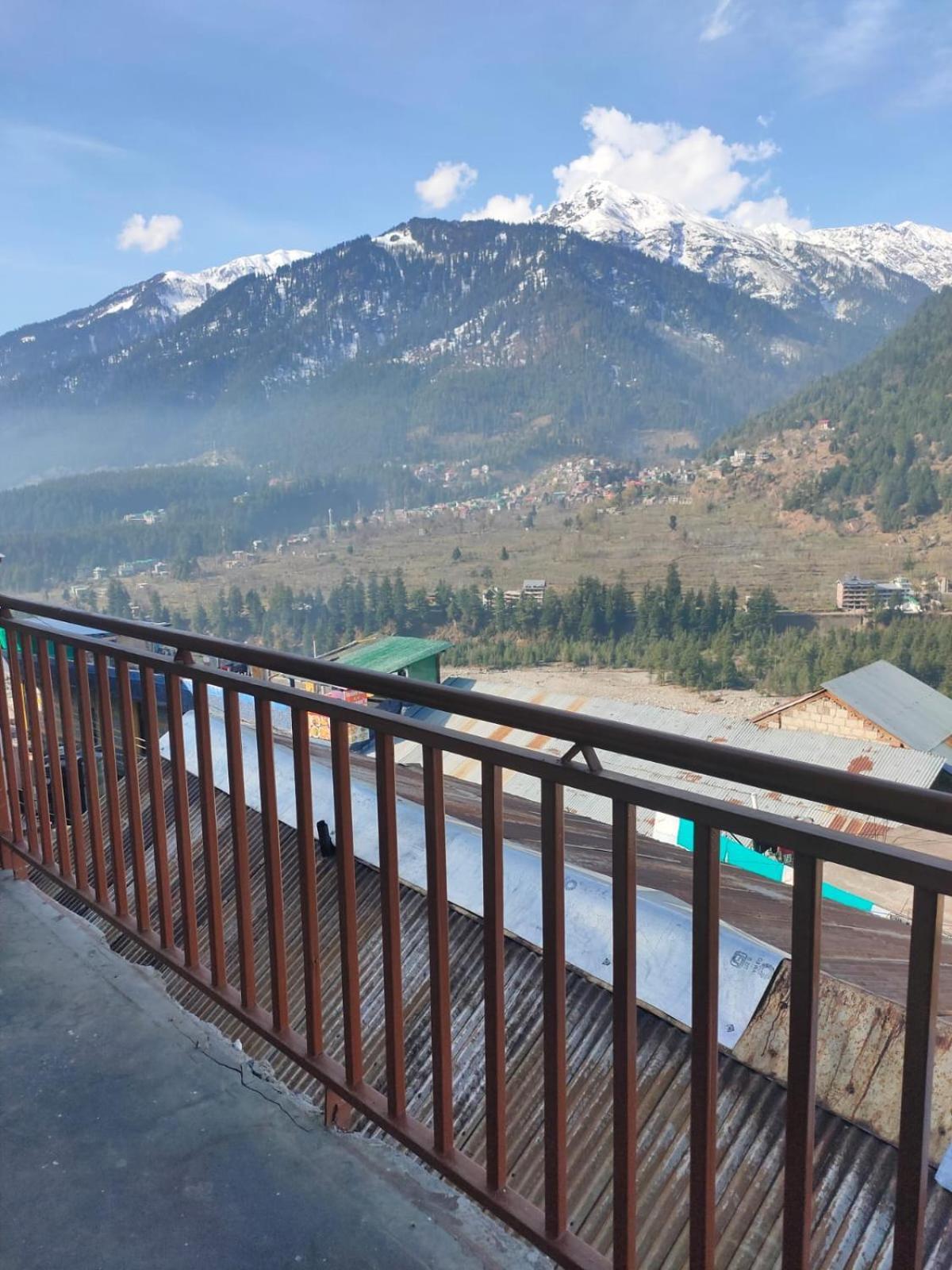 Roop Mountain Homestay Manāli Εξωτερικό φωτογραφία