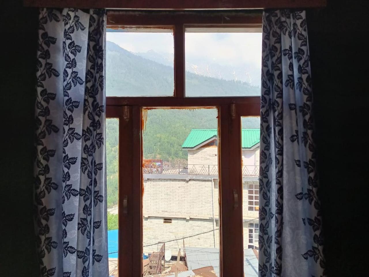 Roop Mountain Homestay Manāli Εξωτερικό φωτογραφία