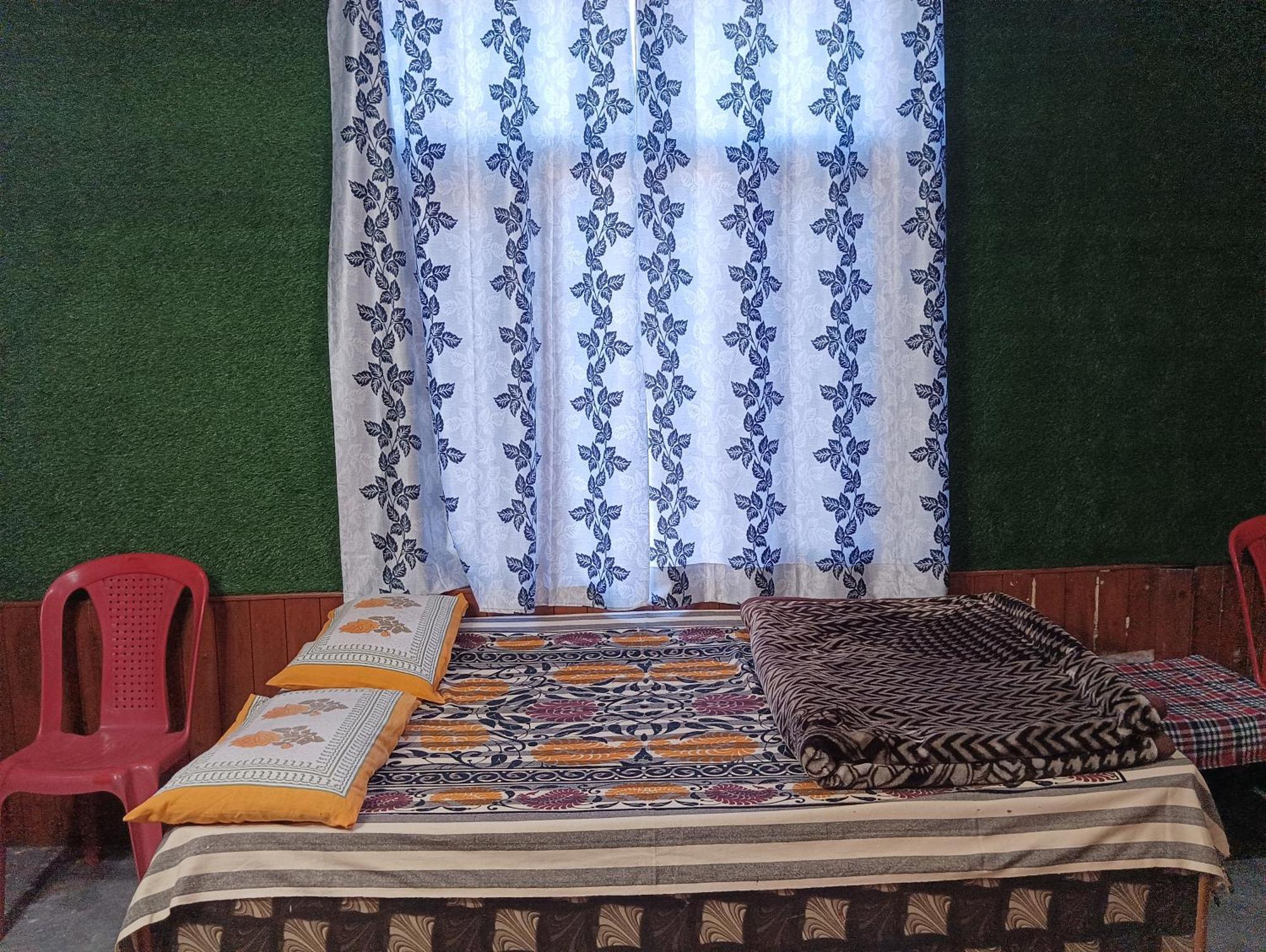 Roop Mountain Homestay Manāli Εξωτερικό φωτογραφία